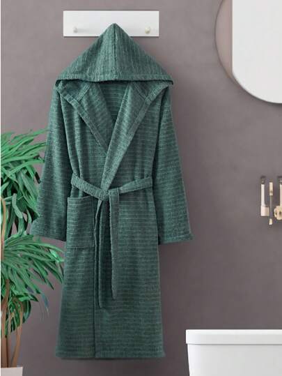 70% Cotton 30% Polyester - Soft & Absorbent - Bathrobe Size: S (100x59cm), M (100x59cm), L (115x64cm), XL (115x64cm) - Skin-Friendly & Comfortable - Suitable For Spa, Hotel And Home Use - Made In Turkey