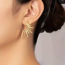 1 Pair Of Elegant Sunflower Earrings, Made Of Zinc Alloy Iron Posts, A Versatile Fashion Accessory Suitable For Everyday Wear And Vacations, Quirky Earrings.,Summer,Y2k,Gold Jewelry,Jewelry - 金色 - 查看 1