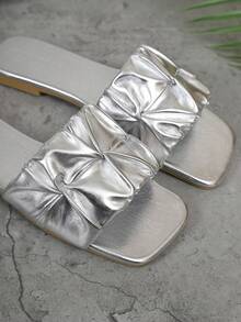 1双女士夏季PU皮革荷叶边沙滩拖鞋，防滑软底露趾平底凉鞋，适合户外休闲穿着 - 銀色 - 查看 10