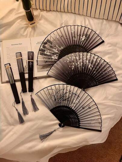 1pc Chinese Style Floral Pattern Folding Fan, Summer Handheld Fan, Black Ink Painting Floral Design, Suitable For Wedding Gift, Mother's Day Gift, Dance Performance, Home Decor, Party Favor, Photography Prop