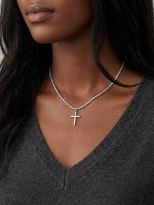 1条925纯银镶嵌优雅锆石十字架项链，适合女性在宴会上佩戴，或作为母亲节、情人节礼物。 - 滿鑽十字架項鍊 - 查看 6