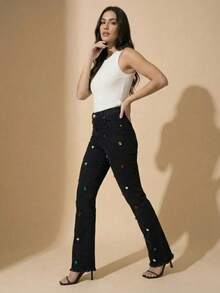 pthirillo Women's Black Flare Jeans With High-Waisted Butt-Lifting Effect And Rhinestone Detail. - 彩色水鑽 - View 5