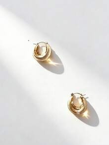 Fashionable Textured French Unique Metal Pleated Hoop Earrings, Luxury Golden Asymmetrical Geometric Earrings - Multicolor - View 5