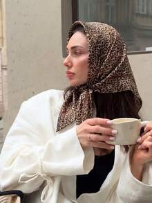 1pc 2026 Women's Classic Leopard Print Satin Scarf, Versatile Daily Wear Sun Protection - Solid Color - View 8