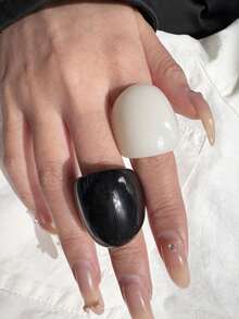 2pcs/Set Black & White Geometric Oversized Oval Resin Rings, Minimalist Elegant Women Daily Casual Jewelry, Versatile For Holiday Party - Multicolor - View 3