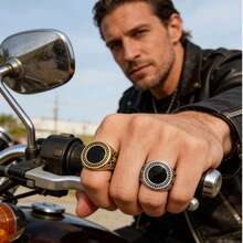 1PC Round Polka Dot Pattern Vintage Casual Minimalist Men's Ring, 316 Stainless Steel Material, 18K Gold Plated Inside And Outside, Durable Waterproof Non-Fading Hypoallergenic, Suitable For Daily Casual, Travel And Vacation Wear Men's Ring - Black Round Stone-set Men's Ring - View 5
