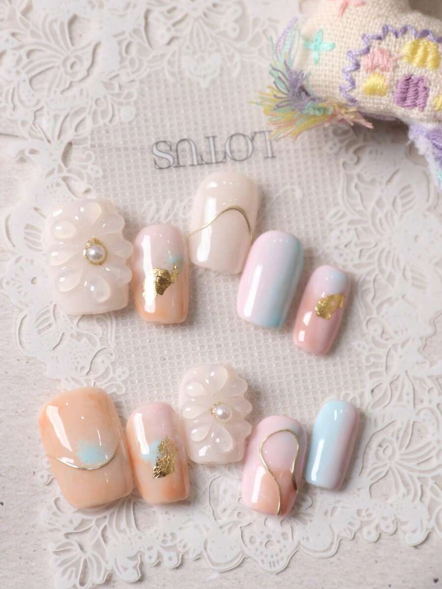 10片装粉蓝光晕大花美甲贴片，短款办公日常佩戴假指甲套装，包含1张粘性贴片和1个迷你指甲锉。 - 彩色 - 查看 1