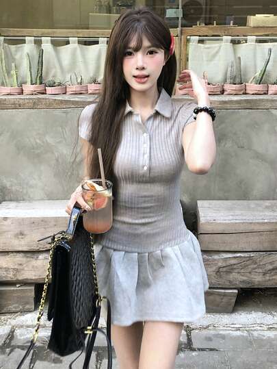 复古美式灰色 Polo 领拼接 A 字迷你连衣裙，收腰裙摆，性感修身 A 字连衣裙，优雅夏日之选