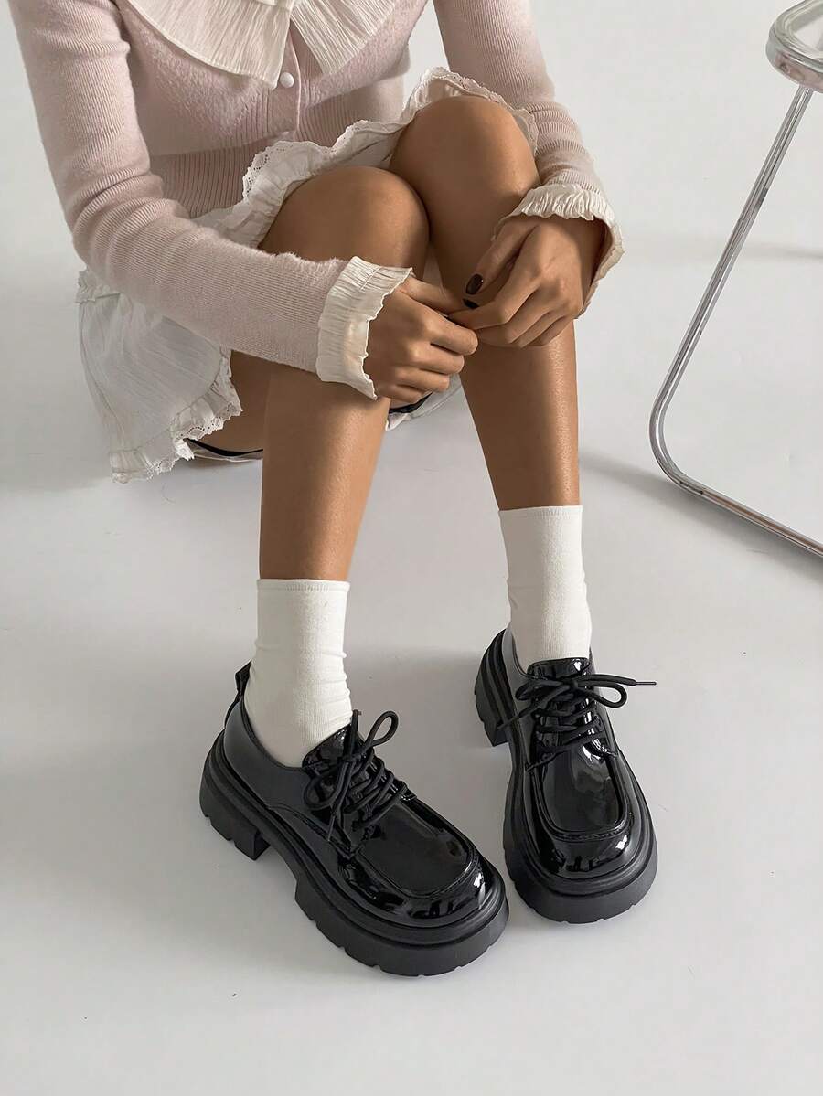 1双纯色学院风PU皮革系带黑色粗跟圆头玛丽珍鞋，百搭复古法式风格 - 黑色 - 查看 1