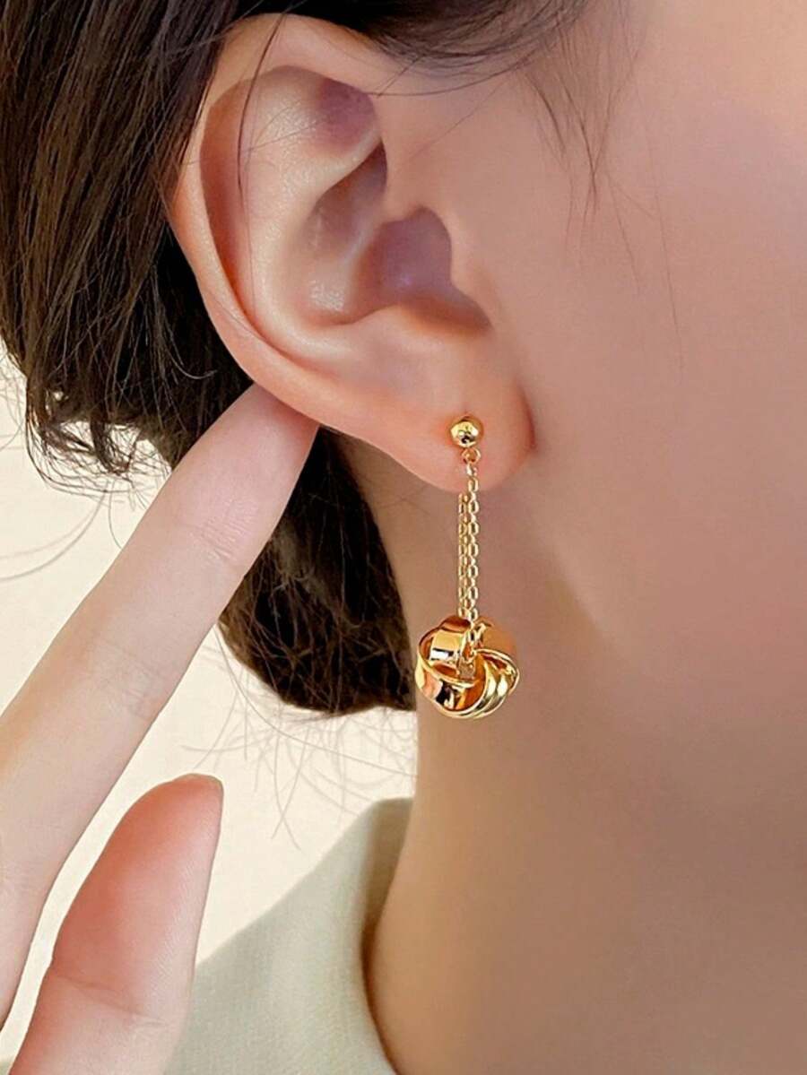 1 Đôi bông tai mặt dây chuyền hình tròn bất đối xứng bằng kim loại, kiểu dáng Châu Âu và Mỹ, thời trang cá nhân hóa, có tua rua dài, thích hợp làm quà tặng cho nữ, bé gái, khi đi du lịch, dự đám cưới, tiệc tùng, sinh nhật, Giáng sinh 2026. - Vàng - Xem 1