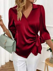 Áo kiểu nữ, thanh lịch, trang trọng, chất liệu satin màu trơn, phù hợp mặc hàng ngày, công sở, dành cho người trưởng thành, tay lỡ 3/4, cổ bẻ, kiểu dáng suông, có điểm nhấn xoắn, thích hợp cho mùa xuân. - Đỏ - Xem 1