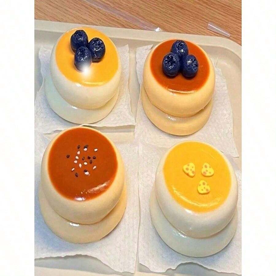 Strawberry & Blueberry Souffle Cream Squishies, Realistic Cake Squishy Stress Relief Toy, Perfect Gift For Holidays, Birthdays, Christmas, And Parties - Nhiều màu - Xem 1