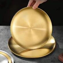 2个金色不锈钢烤盘，可重复使用且易于清洁（可用洗碗机清洗），6.6英寸圆形水果零食盘、自助餐盘、烧烤盘、披萨盘、沙拉盘、意面盘、甜点盘、坚果盘、糖果盘、水果拼盘、露营盘 - 金色 - 查看 4