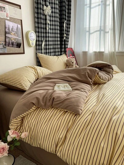 2/3件套花卉、条纹和格子图案被套套装，包含1个被套和1/2个枕套（不含填充物），面料柔软透气，可机洗，适用于双人床、大号床和特大号床，可机洗。