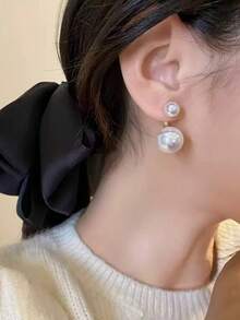 1 Pair Classic French Style Versatile Fashion Large & Small Pearl Earrings, 2026 New Luxury Retro Elegant Silver Needle Earrings For Women - White - View 5