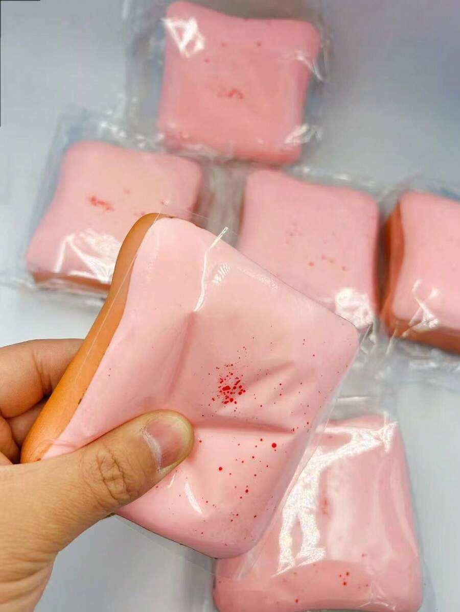 1个超柔软奶油吐司造型挤压玩具，缓解压力，是生日、节日、圣诞节、万圣节的完美礼物 - 彩色 - 查看 1