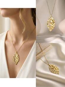 1件优雅奢华18K镀金不锈钢镂空锤纹叶子、条纹心形、圆球吊坠项链，低过敏性材质，适合女性日常佩戴、约会、度假等场合，百搭实用，亦可作为礼物。 - 金色 - 查看 4