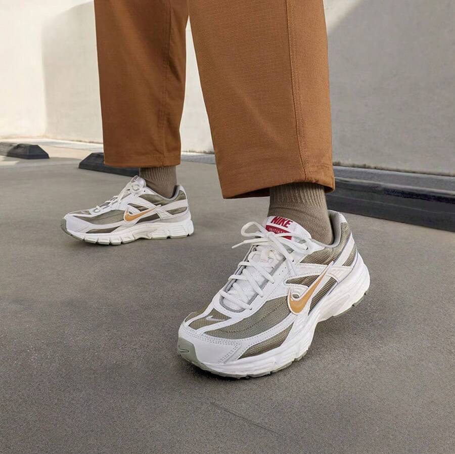 Nike 男士低筒耐磨復古休閒鞋 - 橄欖綠/米色 - 查看 1