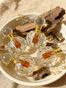 1克优质沉香精油，100%纯天然沉香提取物，富含脂肪油，持久留香，具有舒缓、提神、净化空气、放松的功效。 - 優質沉香精油 - 查看 5