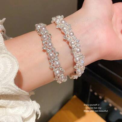 1件装女士镶钻珍珠磁扣手链，优雅百搭珠宝礼品