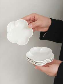 1pc/2pcs/4pcs/5pcs Simple White Petal-Shaped Ceramic Dish, Ice Cream Dessert Bowl, Home Salad Pudding Bowl, Baby Food Ceramic Bowl, Creative Niche Snack Bowl - White - View 10