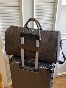 男女通用手提单肩旅行包，大容量运动健身包，过夜行李包 - 彩色 - 查看 12