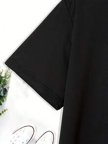 Camiseta Versátil para Hombre, una Blusa de Manga Corta Estilosa y Casual con Estampados de Moda para Ropa de Hombre de Alta Gama - Negro - Ver 4