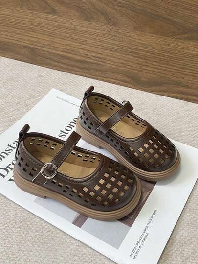 1 Pair Casual Plaid Hollow Out Solid Color Design Baby Toddler Sandals, Suitable For Indoor And Outdoor Daily Wear