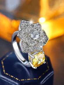 不对称花朵四爪方形黄色合成锆石戒指，可调节开口设计，女士订婚礼物珠宝 - 白色 - 查看 4