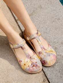 Women's Floral Print T-Strap Closed Toe Hollow Out Flats Sandals, Casual Comfortable Breathable Beach Shoes, Adjustable Buckle Strap Jelly Women Sandals, Women's Summer Daily & Pool & Vacation Shoes . - Gold - View 3