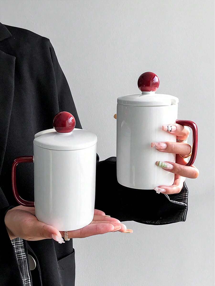1 pezzo Tazza in ceramica minimalista con coperchio, tazza d'acqua in ceramica con manico rosso, tazza di grande capacità in colore solido creativo con cucchiaino, tazza con coperchio anti-polvere, adatta per caffetteria, negozio di dolci, ufficio, regalo - Multicolore - Visualizzare 1