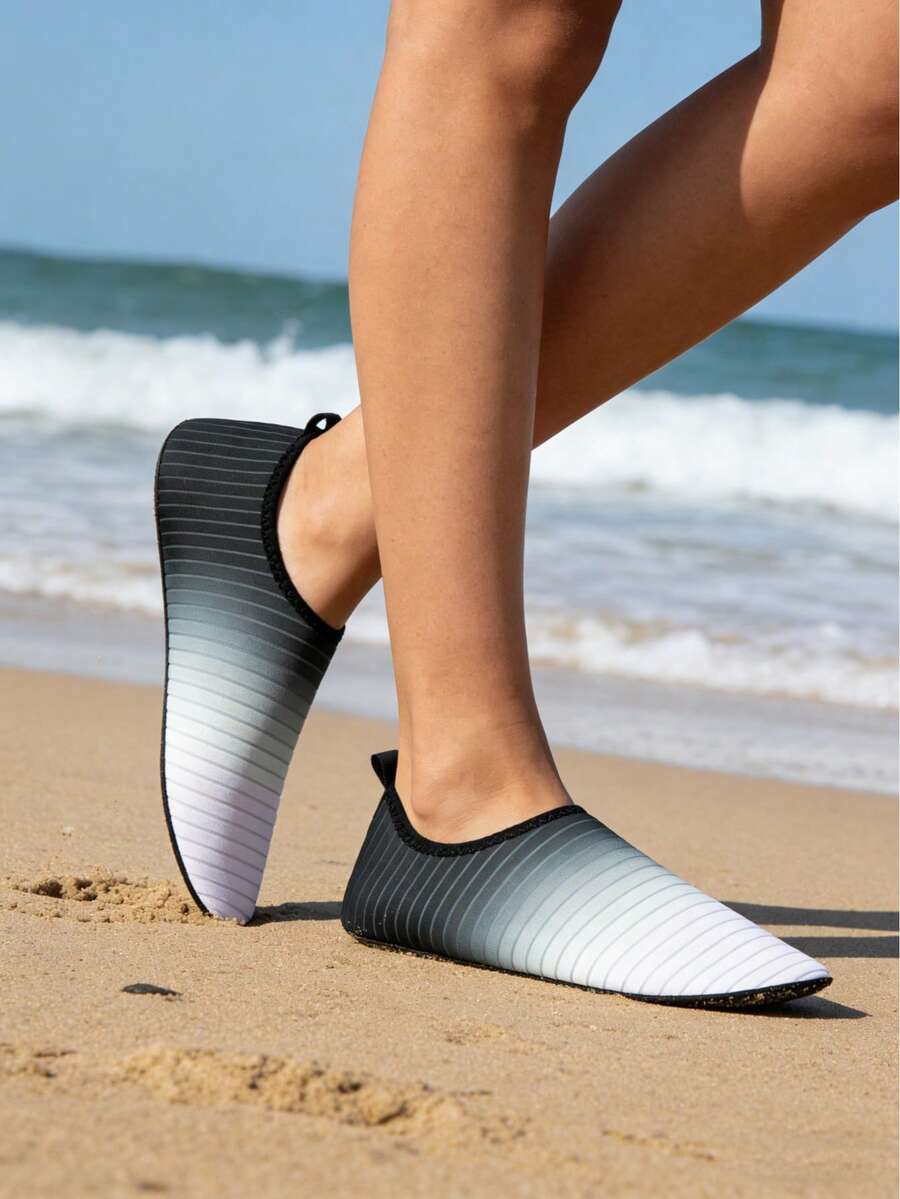 速干赤足瑜伽健身游泳水鞋 - 彩色 - 查看 1