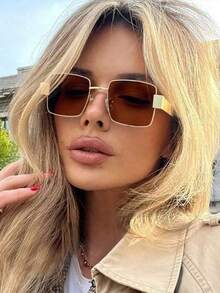 一副矩形女士时尚眼镜，金属镜框经典复古男女通用眼镜，适合返校、日常生活、音乐节、假期佩戴，也是理想的礼物之选。 - 彩色 - 查看 2