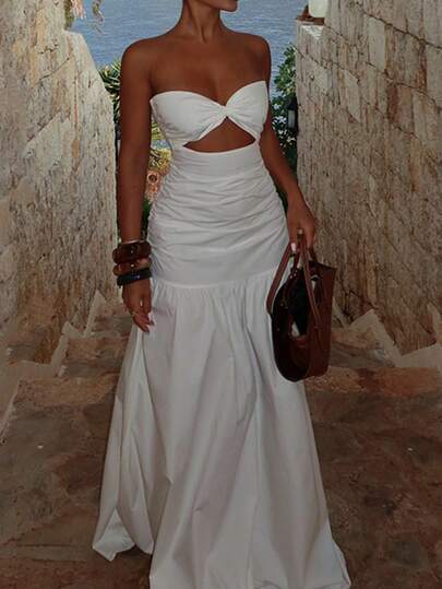 A Long Summer Dress, A Sexy Strapless Sheer Solid Color Beach Vacation Girl's Dress, Suitable For Wearing As A Long Dress For Valentine's Day Party. Wedding White Spring