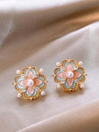 一对优雅复古珐琅彩色花卉设计耳环，奢华时尚，适合日常、派对、宴会等场合佩戴，女士款。