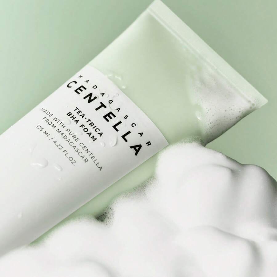 Madagascar Centella Tea-Trica BHA Foam 125ML - Cleansing Foam - Hydrating - View 1