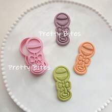 Molde de cortador de galletas con sonajero de campana, molde de relieve de galletas con diseño de bebé de dibujos animados para baby shower, molde de fondant para hornear en casa, molde de prensa de galletas, molde de decoración de pasteles - Rosa - Ver 3