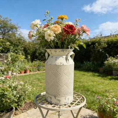 1pc French Country Style Iron Vase With Handle | Large Capacity Flower Container, Creative Floral Bucket, Suitable For Fresh & Dried Flowers, Bohemian Round Flower Pot, Desktop Decor (Flowers Not Included)