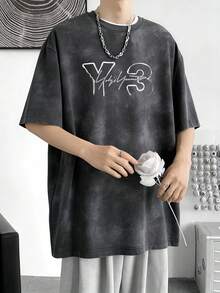 Domestic Shipping. Men's Summer Collection. One Men's Batik Short-Sleeved T-Shirt. Solid Batik Design With Vintage-Inspired Distressing. Regular Length. Made Of Pure Cotton For Comfort And Machine Washability. - 深灰色 - 查看 1