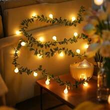 1 Dây đèn LED hình cầu mini với dây leo và lá cây. Dây đèn hình cầu tròn trên vòng hoa dây leo màu xanh lá cây, hoàn hảo cho phòng ngủ, phòng khách, tường nhà, tiệc tùng, đám cưới, ngày lễ và Giáng sinh. Cần pin (không bao gồm). - Nhiều màu - Xem 6