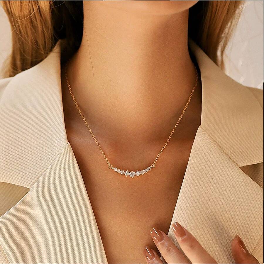 1pc Gold Rhinestone Embellished Minimalist INS Style Necklace, Delicate & Versatile Choker Necklace, Lightweight Luxury Pendant Jewelry For Spring/Summer Daily Wear, Women's Gift For Holidays, Birthdays - MultiWarna - View 1