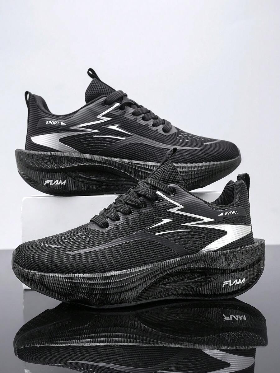 1双透气网面印花运动鞋，适合青少年、男孩和女孩，圆头系带设计，爆米花厚底+MD防滑外底，时尚休闲运动鞋，适合马拉松训练和四季跑步。