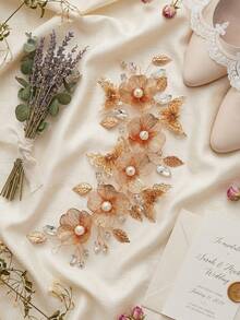 1 pieza Peineta de novia elegante con flor dorada y mariposa de perlas falsas, accesorio para el cabello de boda con rhinestones, tocado floral romántico para novias y damas de honor, estilo bohemio con flor de metal calada y decoración de mariposa, clip para el cabello con brillantes rhinestones y perlas para fiesta, boda, verano, playa, festival, cumpleaños - Dorado - Ver 5
