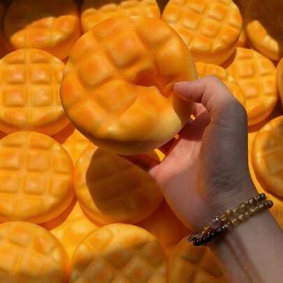 2026 New 1pc Soft Pineapple Bun Squishy Toy - Realistic Pineapple Bun Squeeze Toy - Slow Rebound Stress Relief Toy - Novelty Stress Relief Gift - Gift For Friends, Collection, Holidays, Birthday