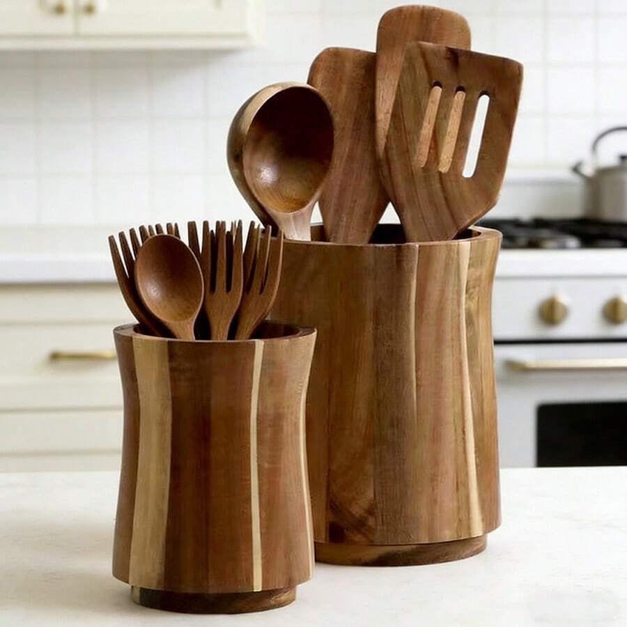 Portautensili in legno girevole a 360°, contenitore in legno di acacia grande da 7,25 x 6 pollici, decorazione da cucina in stile fattoria - Multicolore - Visualizzare 1