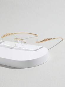 1副男士长方形无框高端金属透明眼镜，时尚休闲透明镜片眼镜，适合日常休闲、高端社交、街头摄影和办公场合。 - 無框方形 - 查看 1