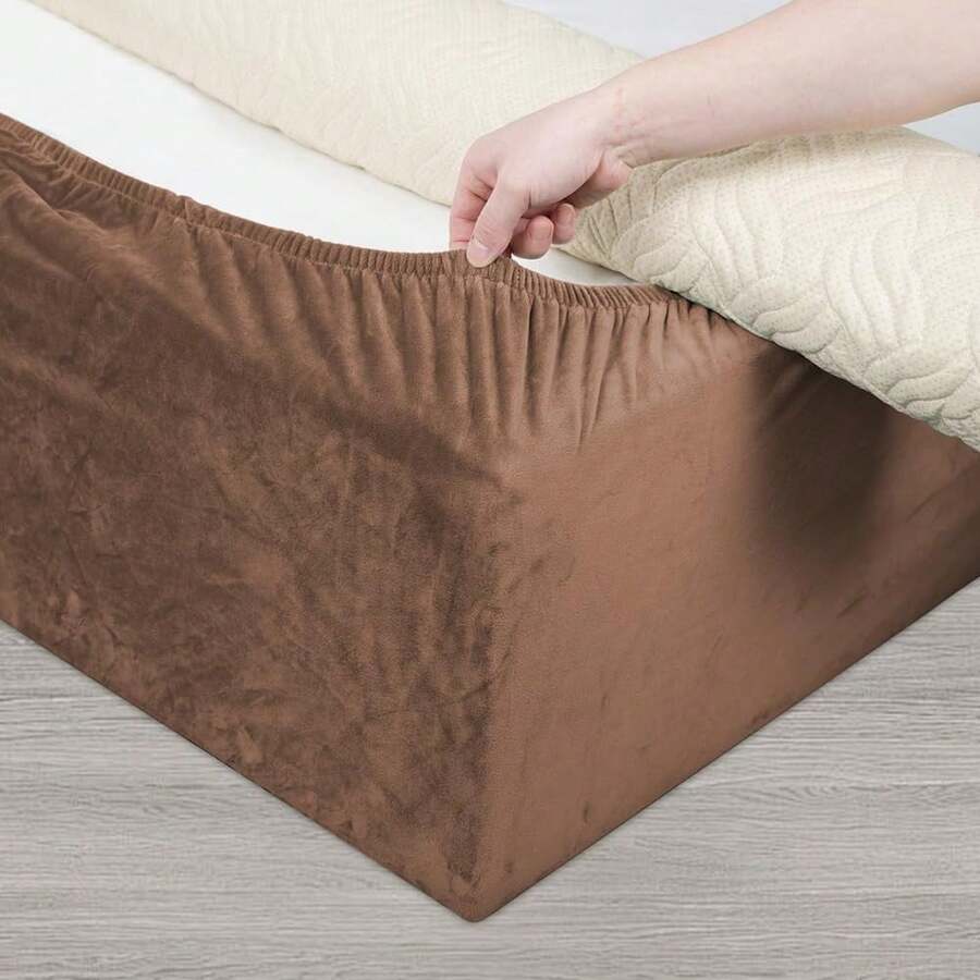 DUJUIKE Samt Schlafsofa Bettrock, elastisch um den Bettrahmen, einfache Installation, Ersatz für traditionellen Bettrock - Braun - Übersicht 1