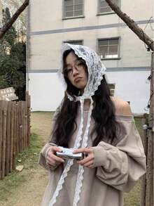 1件女款花卉蕾絲三角巾，經典透氣鏤空純色三角巾，裝飾頭巾，教堂面紗，適合日常穿著與度假 - 彩色 - 查看 4