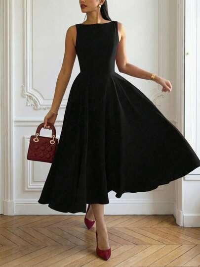 Elegant French Romantic Backless Hollow-Out Cinched Waist Sexy Charming Maxi Dress, Suitable For Christmas, Holiday Party, Date