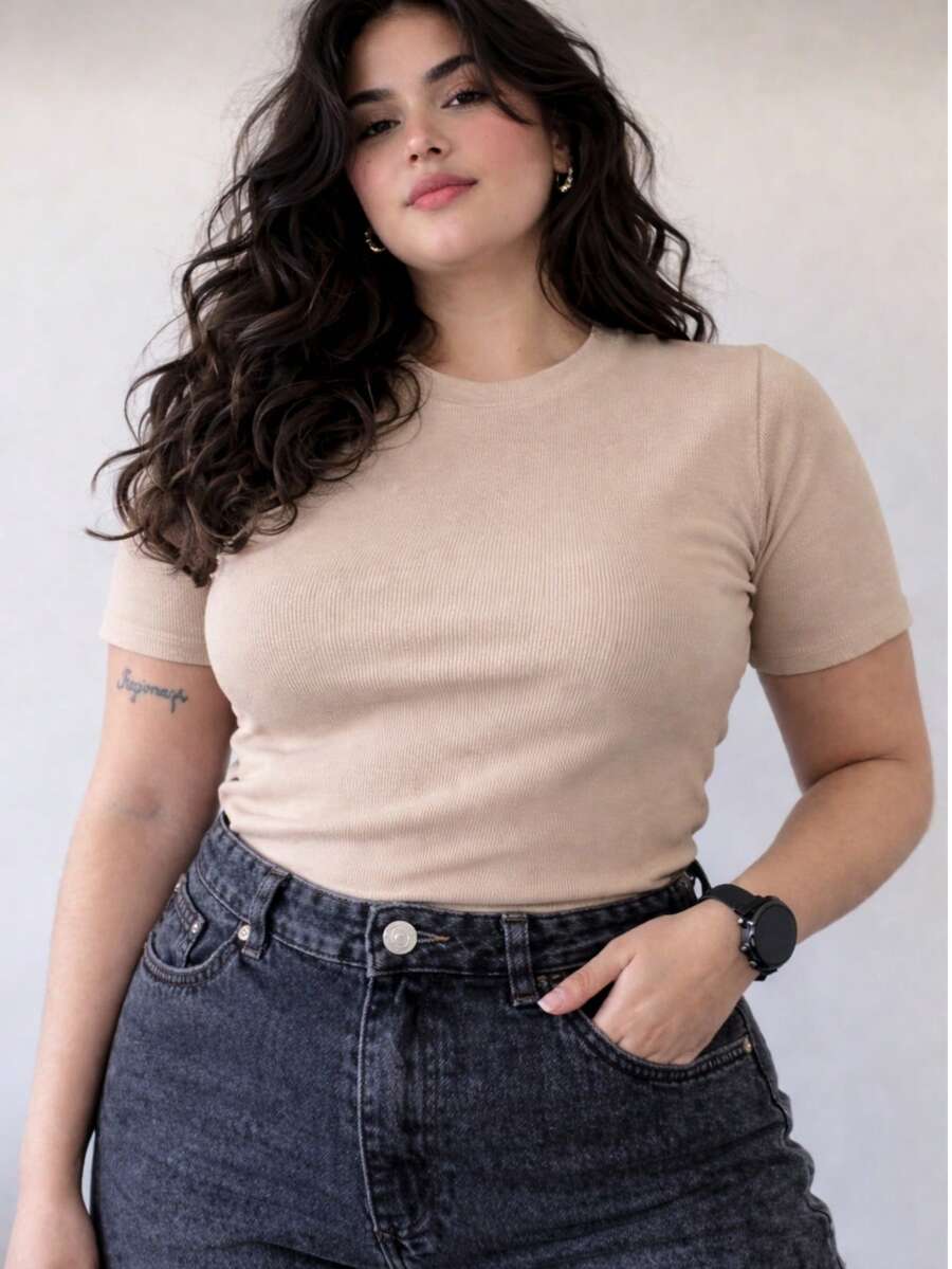 Basic T-Shirt With Round Neck, Short Sleeves, Ribbed Knit, Premium Style. Casual, Comfortable, And Suitable For Everyday Wear. - Beige - View 1